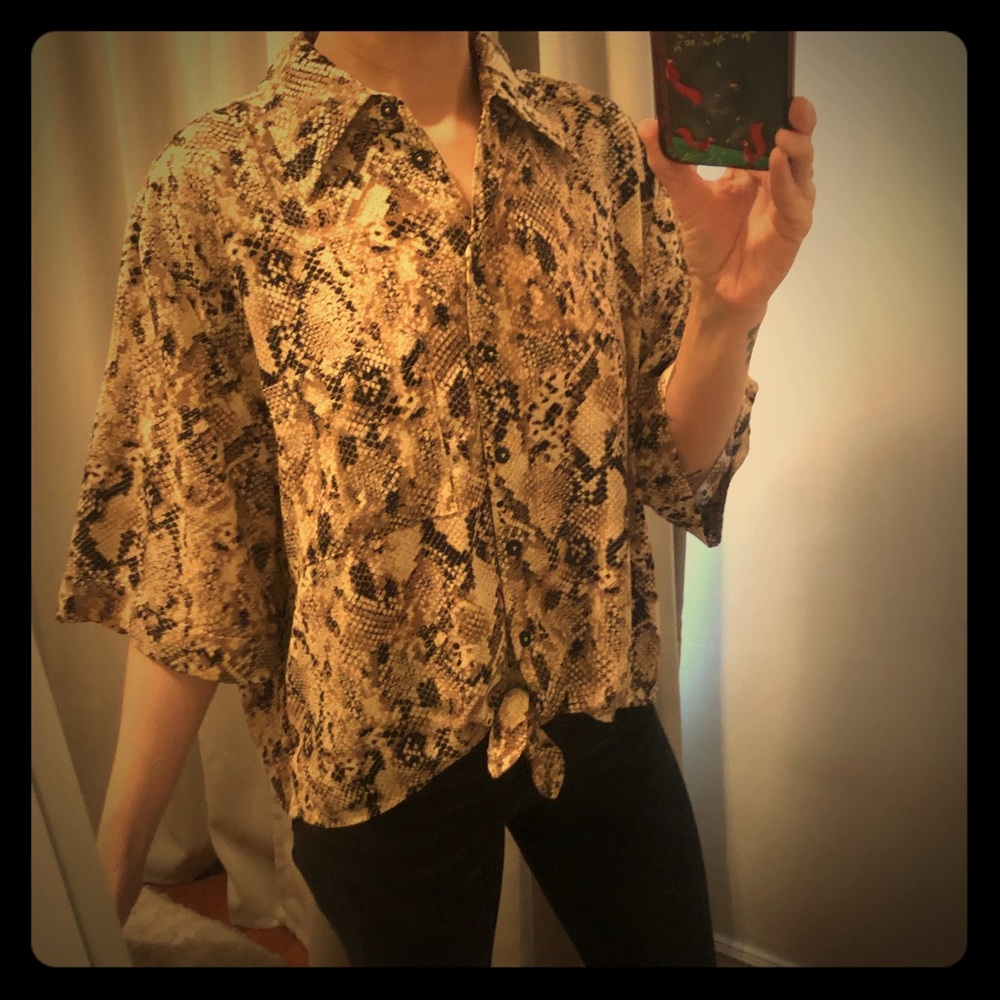 Sanctuary | Snakeskin Print Button Down